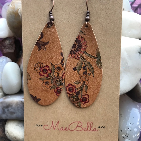 Tan Floral leather teardrop earrings - Picture 1 of 1